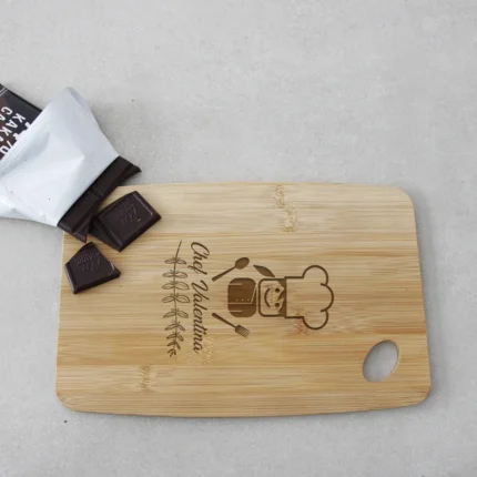 tagliere in legno personalizzato chef con nome dell'amica o mamma