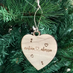 Pallina di Natale AMORE in legno Pallina di Natale AMORE in legno