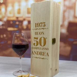 Cassettina porta vino in legno personalizzata idea regalo 50 anni compleanno