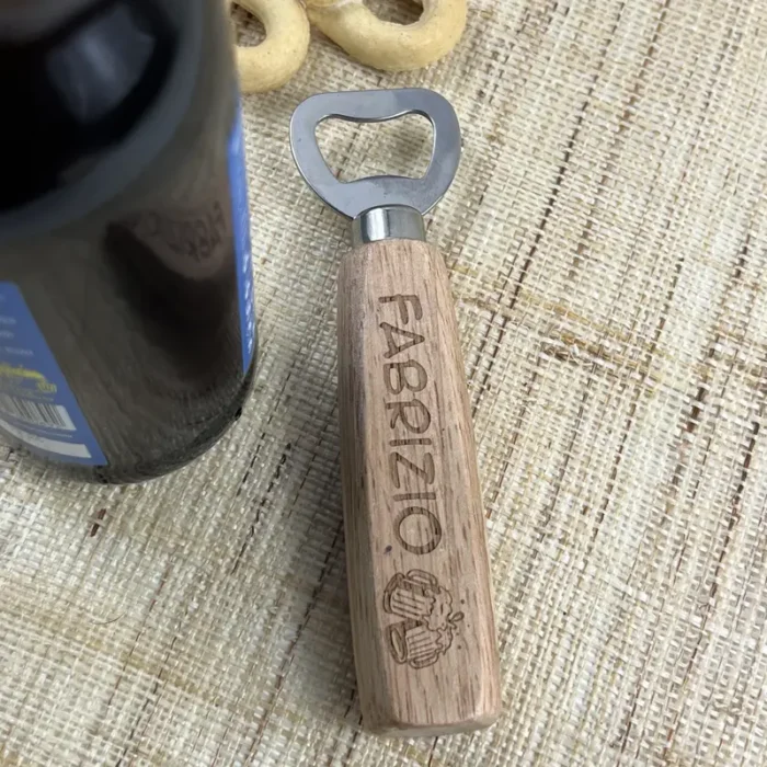 cavatappo personalizzato con manico in legno inciso con nome idea regalo festa del papà cavatappo personalizzato con manico in legno inciso con nome idea regalo festa del papà