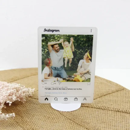 cornice instagram personalizzata in plexiglass con foto e dedica