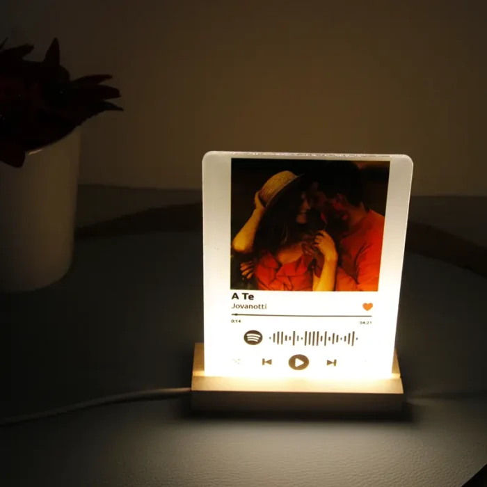 lampada idea regalo con foto e codice spotify personalizzata lampada idea regalo con foto e codice spotify personalizzata