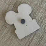Calamita sagoma Minnie con orecchie e fiocco personalizzata