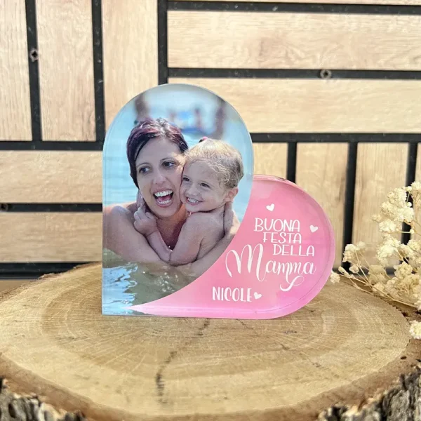Cuore di plexiglass personalizzato con foto idea regalo festa della mamma